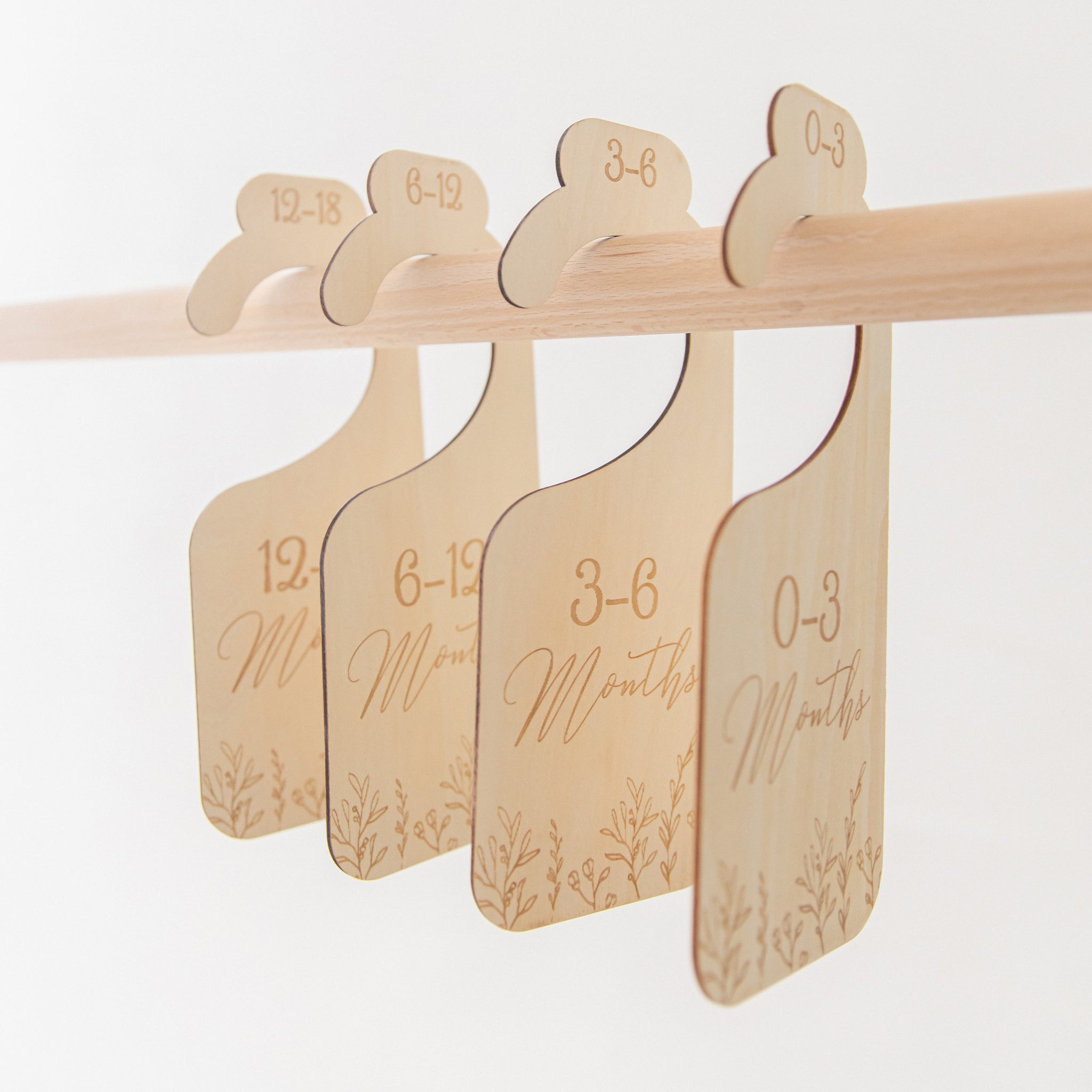 11 pcs Wooden Baby Clothing Size